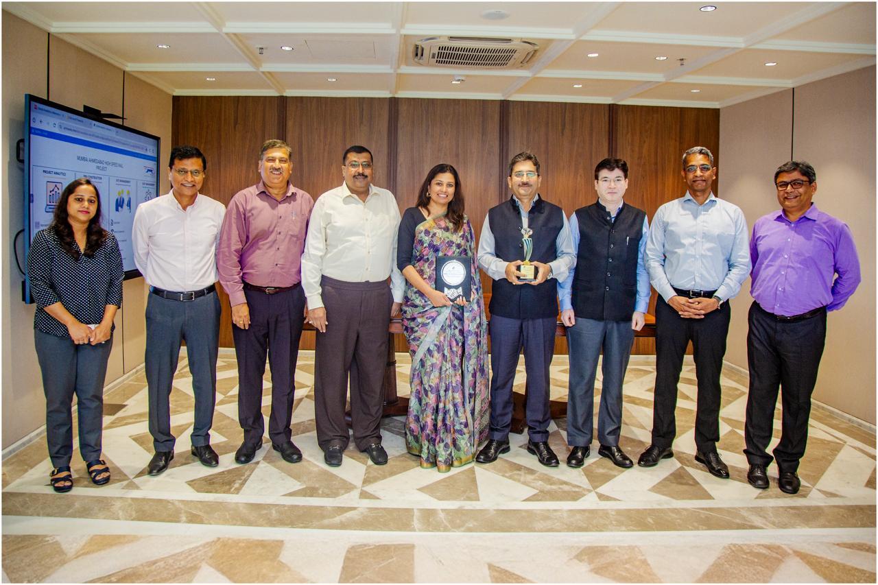 NHSRCL ला 26–27 सप्टेंबर रोजी गोव्यात आयोजित 19व्या ग्लोबल कम्युनिकेशन कॉन्क्लेव 2025 दरम्यान 15व्या PRCI एक्सलन्स अवॉर्ड्स 2025 मध्ये कॉर्पोरेट फिल्म्स श्रेणीमध्ये उत्कृष्टता पुरस्कार (सुवर्ण) प्राप्त झाला